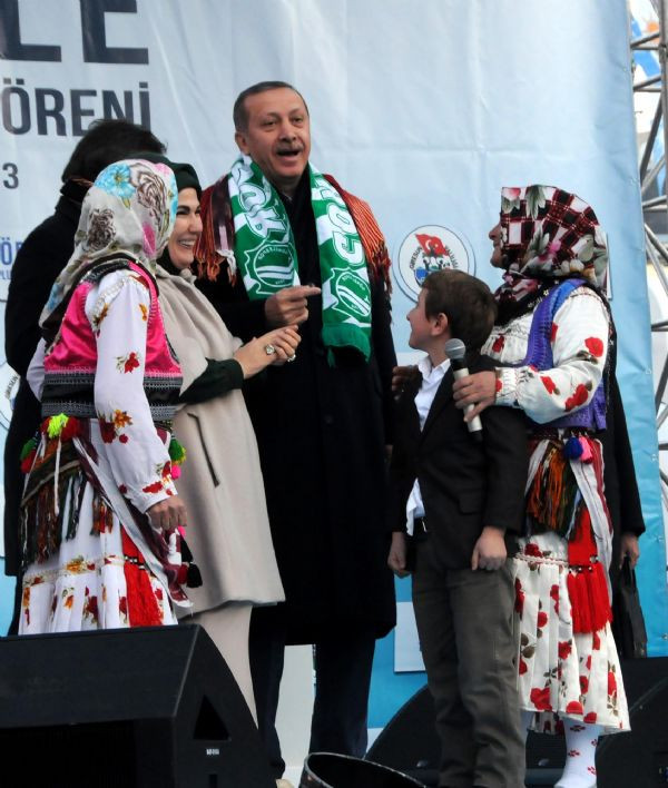 Polisin indirdiği o pankartta ne yazıyordu?