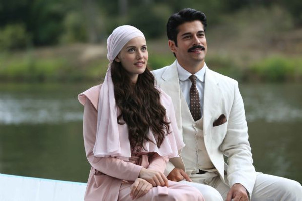 Fahriye’yi kıskandı