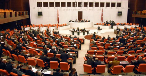 Meclis koltuğunu feda edecek 19 milletvekili