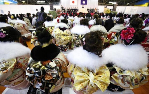 Japon kızların 20 yaş çılgınlığı