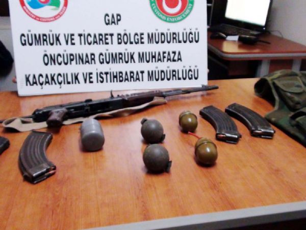 Sınırda el bombaları ele geçirildi!