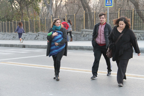 Kızıyla ilk kez görüntülendi