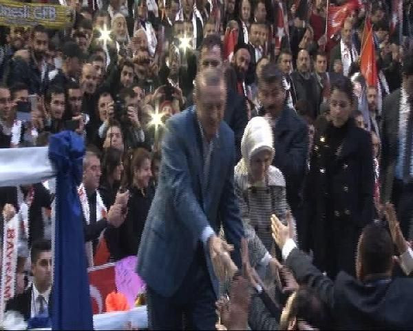 Başbakana Fenerli karşılama