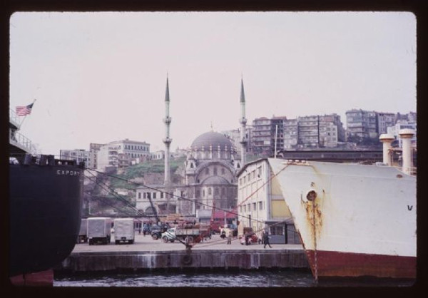 1965in İstanbulunda gezin