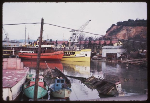 1965in İstanbulunda gezin