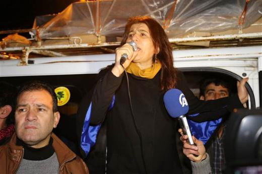 Licede taşlı sopalı seçim kavgası