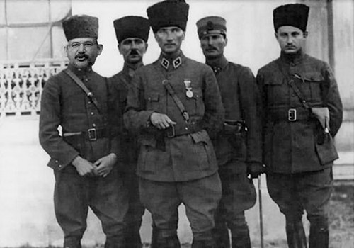 Twitterda Ufuk Uras geyikleri
