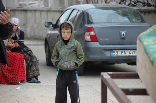 5 yaşındaki çocuk ablasını vurdu