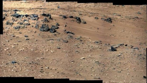 Curiosity'nin Mars'tan çektiği fotoğraflar
