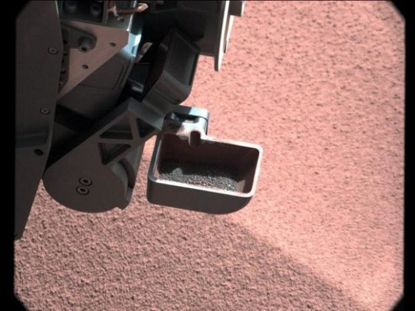 Curiosity'nin Mars'tan çektiği fotoğraflar