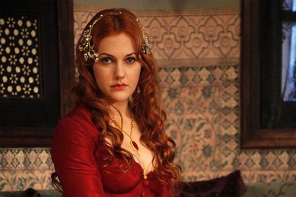 Hürrem dönüyor!