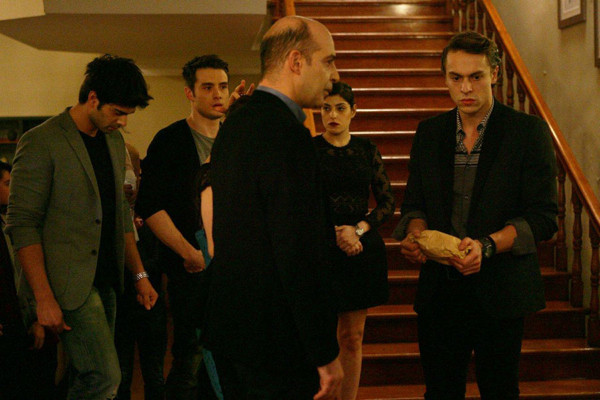 Medcezir setinde şoke eden baskın