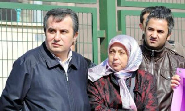 Babasının kaleminden Münevver Karabulut