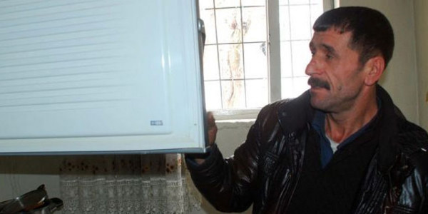 Esrarengiz evde olaylar bitmiyor!