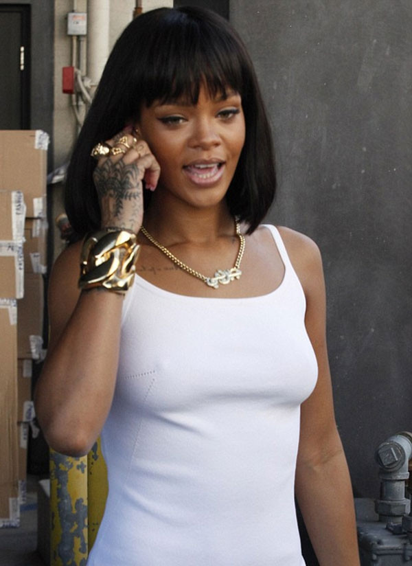 Rihanna doğum günü alışverişinde !