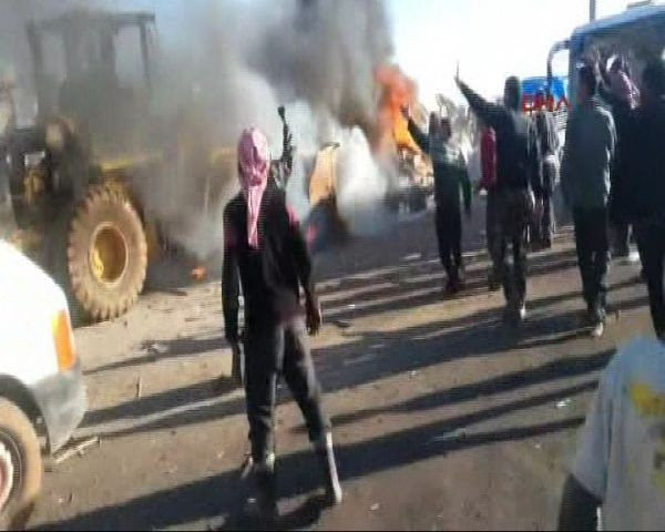 Sınır kapısı yakınında patlama!.. 20 ölü!