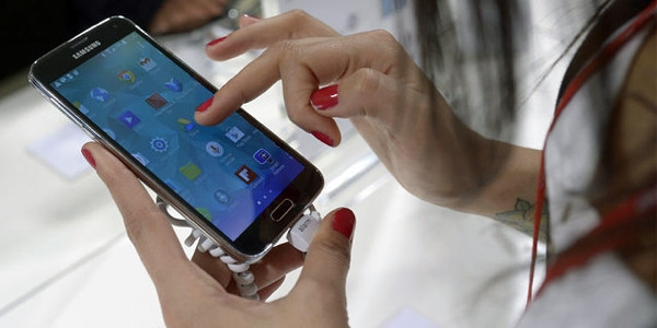 'Galaxy S5'i alan büyük hata yapar!'