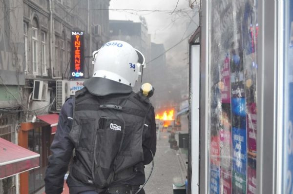 Kumkapı'da polis müdahalesi!