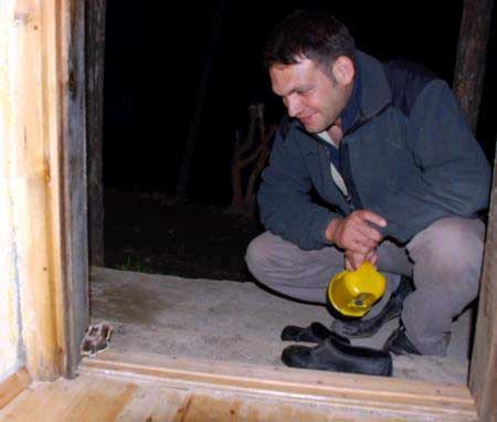 Vatandaşı korkutan gece kelebekleri