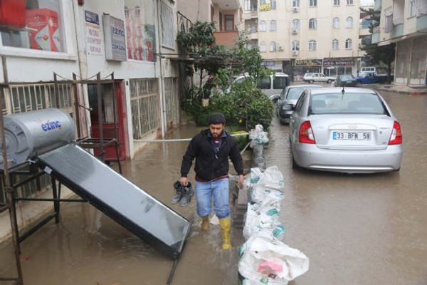 Mersin’de hayat felç oldu!