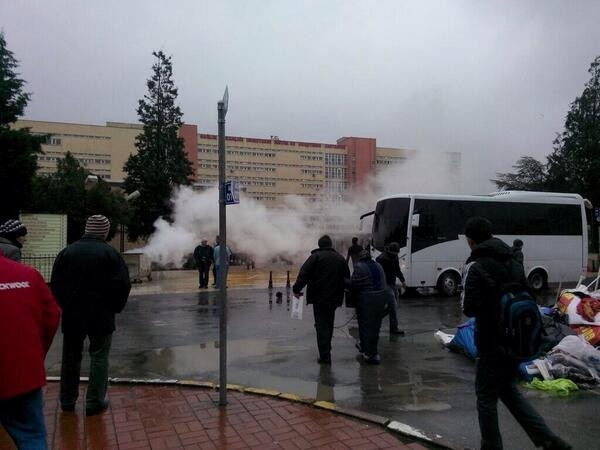 Hastane önünde Berkin gerginliği