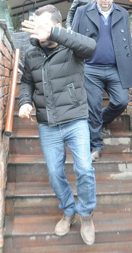 Emre Karayel düşme tehlikesi atlattı