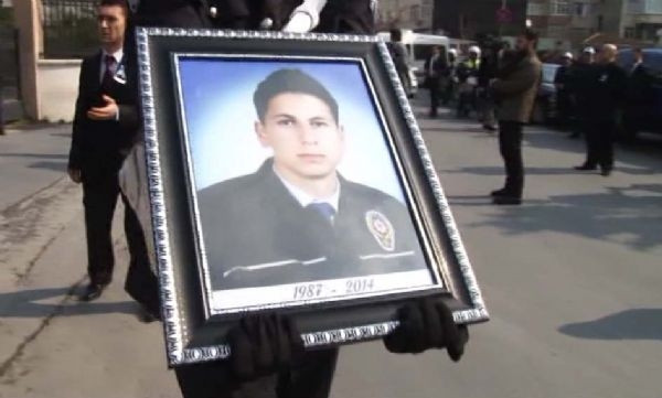 Şehit polis için emniyette tören düzenlendi
