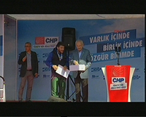 Kılıçdaroğlu'na ayakkabı kutusu