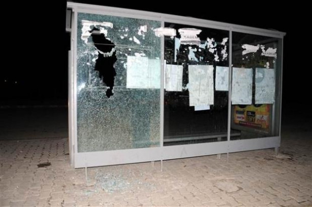 Öğrencilerle polis arasında arbede çıktı