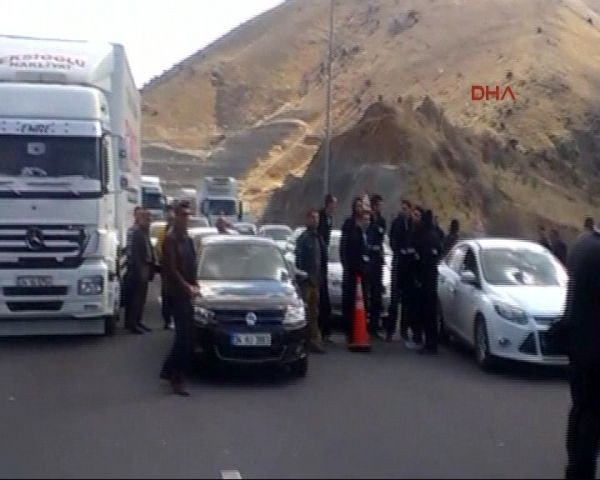 Jandarma timlerine saldırı: 2 şehit