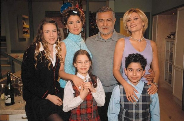Kenan Işık'a bornozlu sürpriz