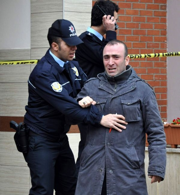 Oy kullanmaya geldiği okulda intihar etti