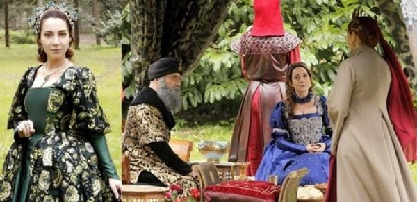 Göğüs dekoltesi olay oldu