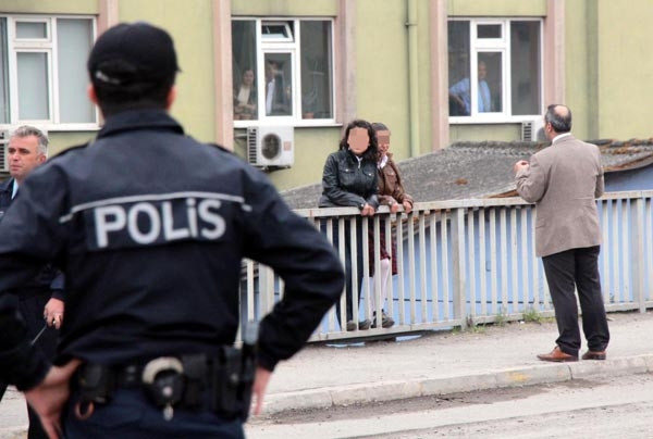 'Annem öldü, babam öldürdü'
