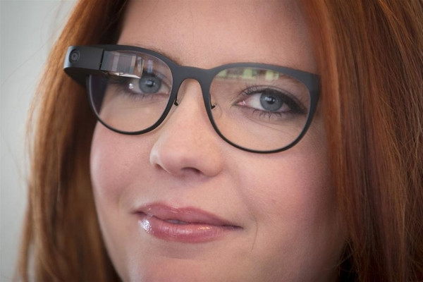 Google Glass' bugün satışa çıkıyor