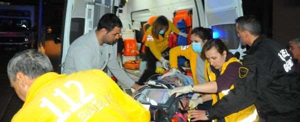 Kaza üstüne kaza!.. Toplamda 4 ölü 12 yaralı!