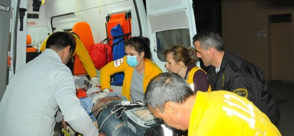 Kaza üstüne kaza!.. Toplamda 4 ölü 12 yaralı!