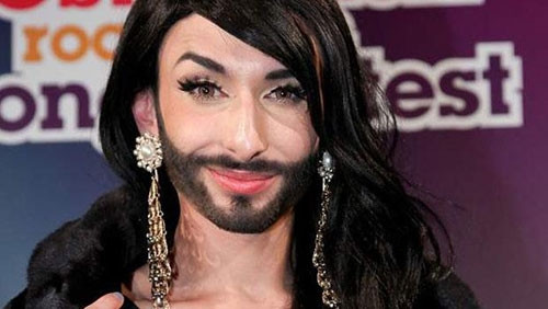 Conchita Wurst'a 'Eurovision'dan çekil' baskısı