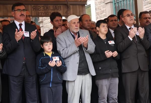 Şehit polise son görev