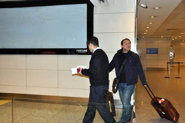 Havalimanı’nda gözaltına alındı