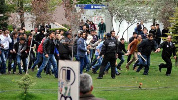 Osmangazi Üniversitesi'nde kavga