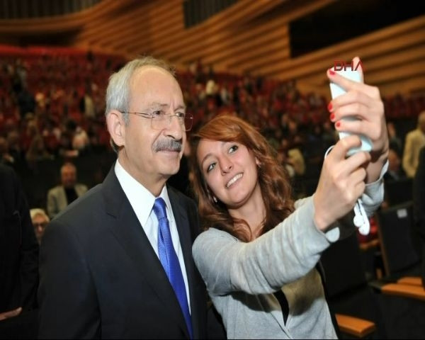 Kılıçdaroğlu'yla selfie