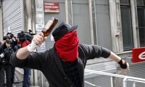 Provokatörler başarılı olamadı