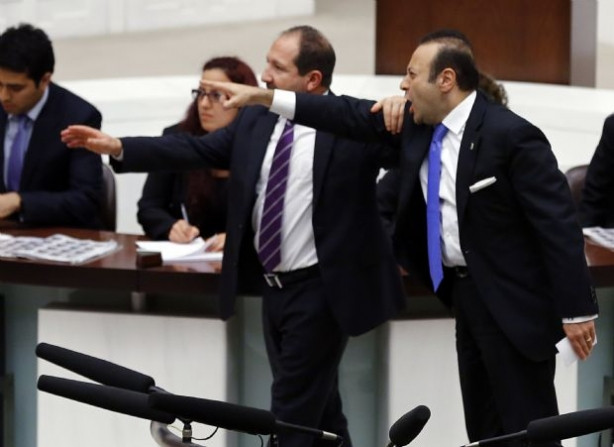 Meclis'te gergin anlar
