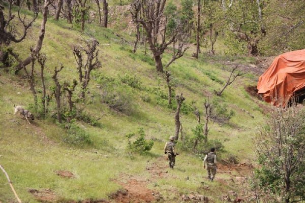 Hakkari'de 3 asker şehit 8 asker yaralı