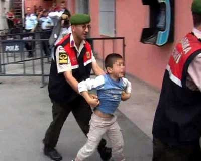 Bu öpücük bir ömre bedel!