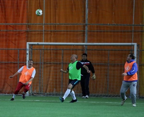 AK Partili milletvekilleri halı saha maçı yaptı