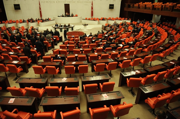 AK Parti'de 3 dönemi dolduran vekiller ne iş yapacak