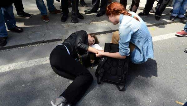 Taksim'de kaza, avukattan ilk yardım