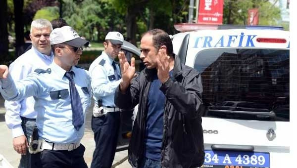 Taksim'de kaza, avukattan ilk yardım